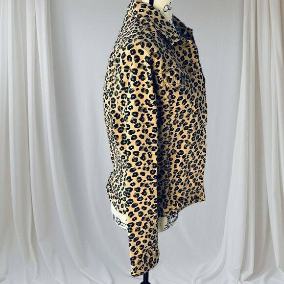 New Direction Women’s S Leopard Print Button Front Stretch Crop Jacket - Picture 2 of 8